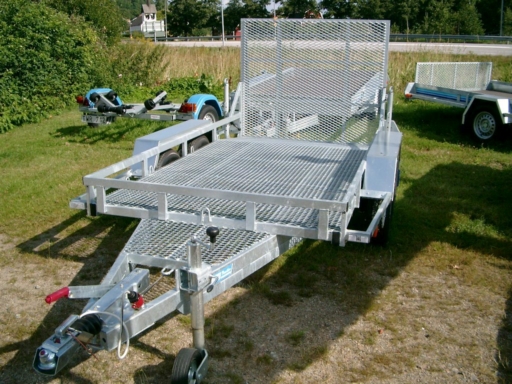 Maskinsläp 2500-2700 kg